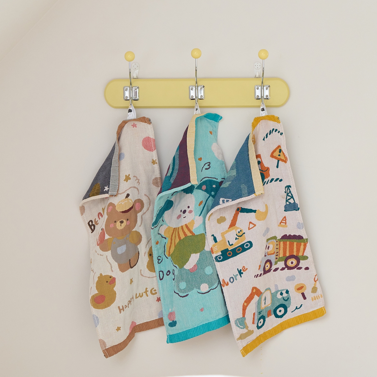 91家纺网 家纺一手货源 找家纺 沐瑟家纺 2025新款全棉纱布儿童卡通小毛巾 组合图