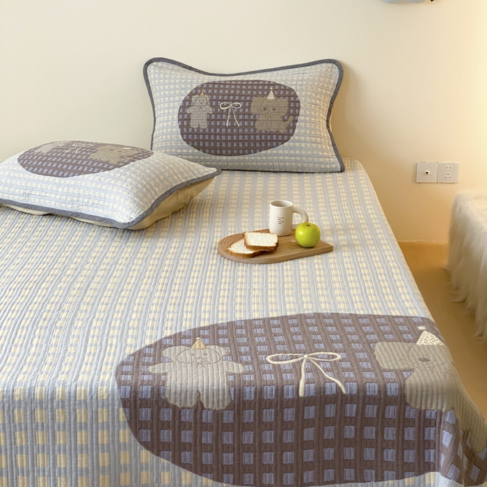 91家纺网 家纺一手货源 找家纺 麻依 2025新款软萌纱布床盖三件套（控价：229元） 小熊小象