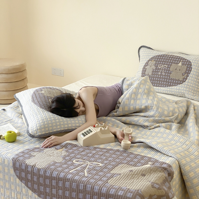 91家纺网 家纺一手货源 找家纺 麻依 2025新款软萌纱布床盖三件套（控价：229元） 小熊小象