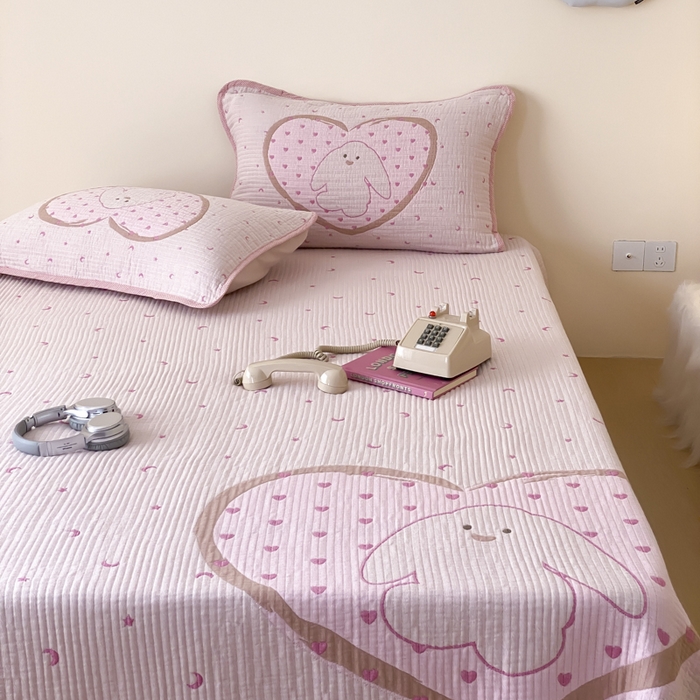 91家纺网 家纺一手货源 找家纺 麻依 2025新款软萌纱布床盖三件套（控价：229元） 新月兔