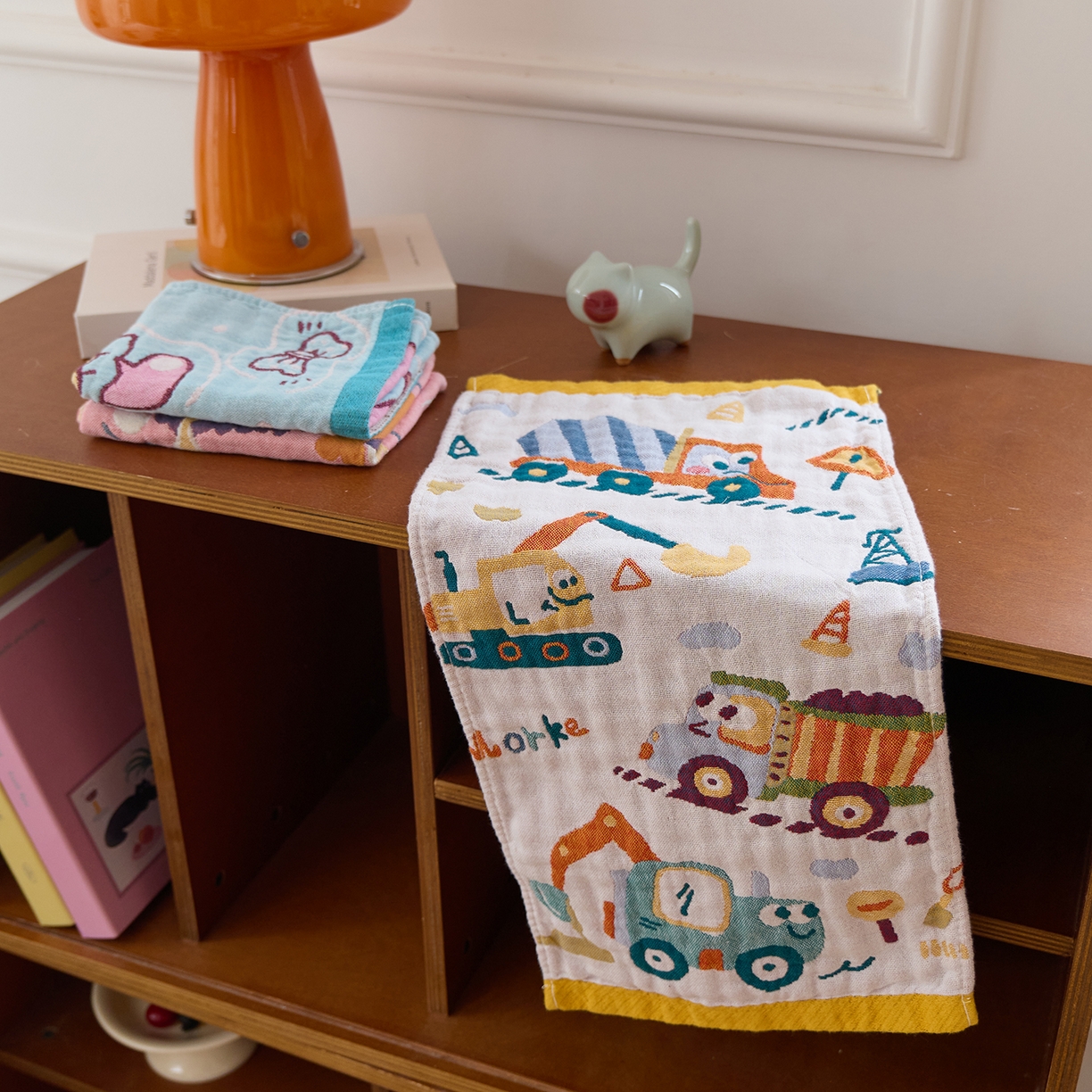 91家纺网 家纺一手货源 找家纺 沐瑟家纺 2025新款全棉纱布儿童卡通小毛巾 工程车 25*50cm/条