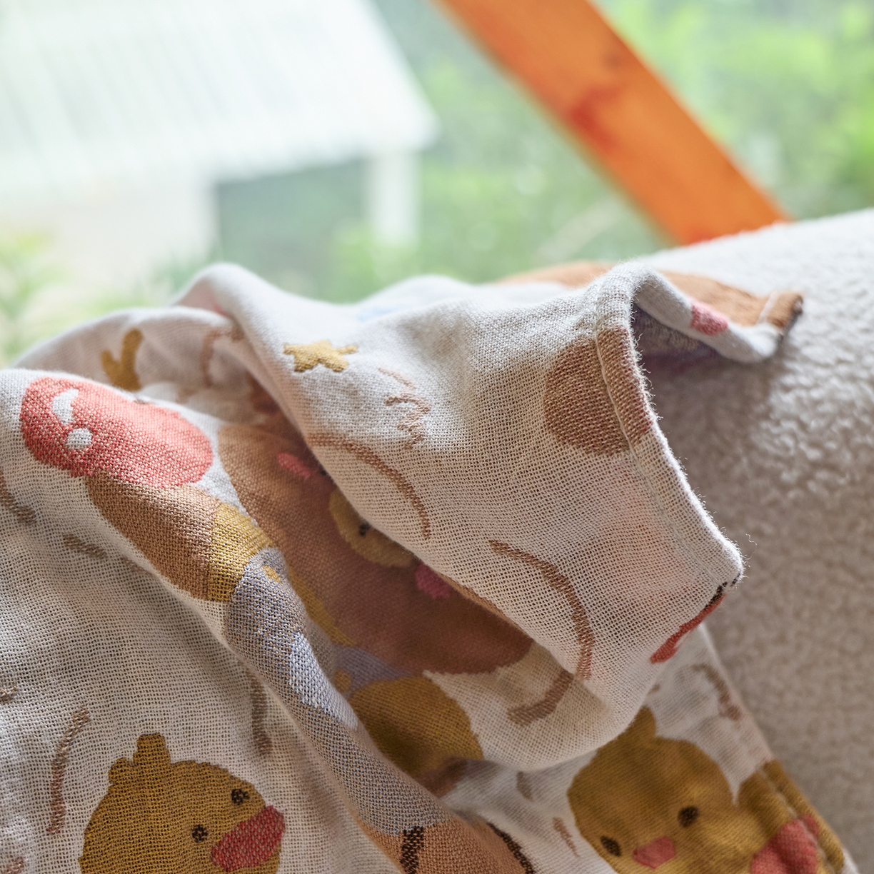 91家纺网 家纺一手货源 找家纺 沐瑟家纺 2025新款全棉纱布儿童卡通小毛巾 平果熊 25*50cm/条