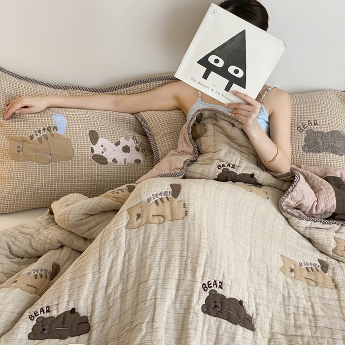 91家纺网 家纺一手货源 找家纺 麻依 2025新款十层纱布软萌泡芙被被子春秋被子被芯 趴趴动物