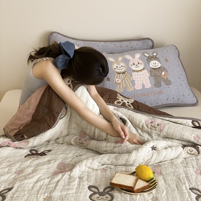 91家纺网 家纺一手货源 找家纺 麻依 2025新款十层纱布软萌泡芙被被子春秋被子被芯 伙伴拉布