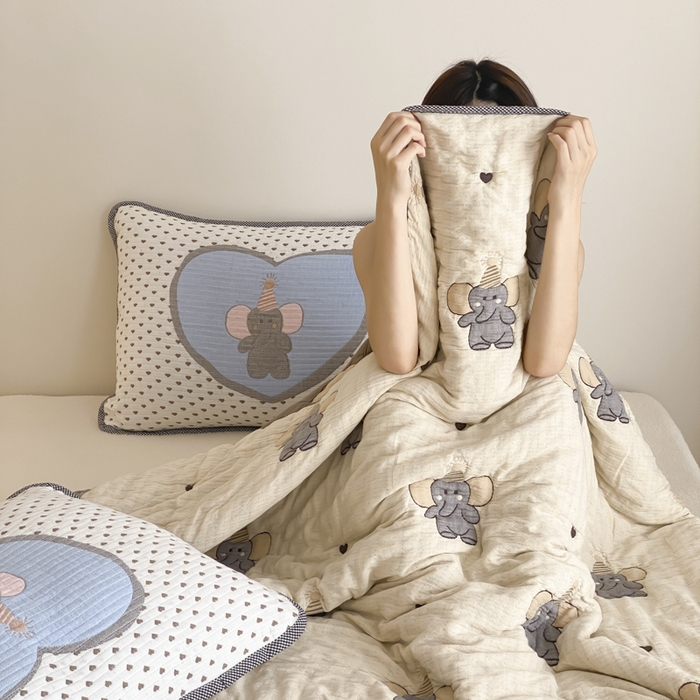 91家纺网 家纺一手货源 找家纺 麻依 2025新款十层纱布软萌泡芙被被子春秋被子被芯 心心小象