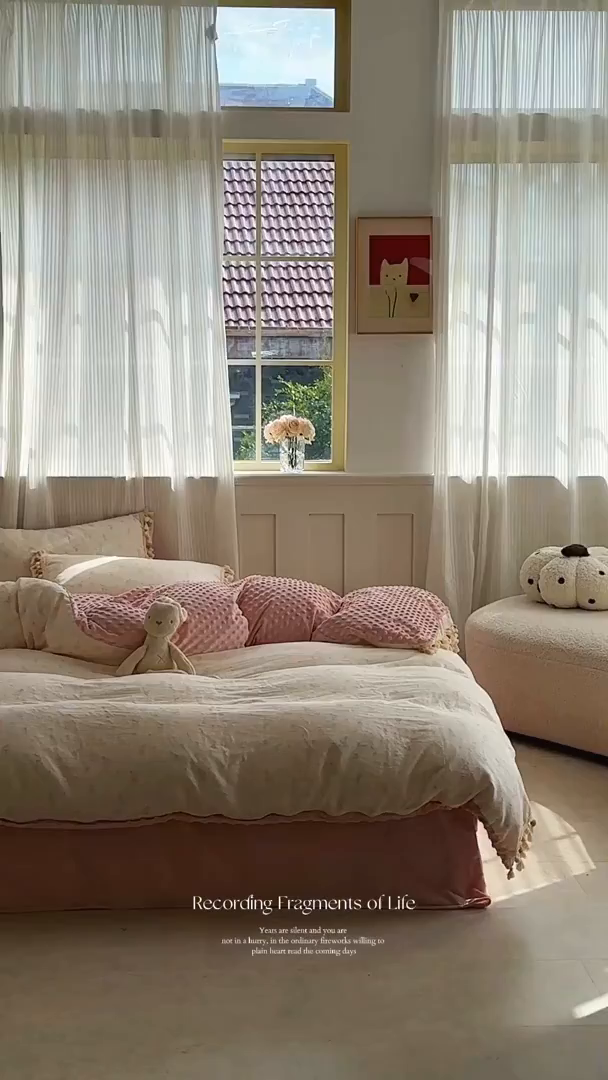 91家纺网 家纺一手货源 找家纺 洋铭区（原狠狠爱） 2025秋冬彩球双层纱+豆豆绒四件套系列 布蕾粉兔