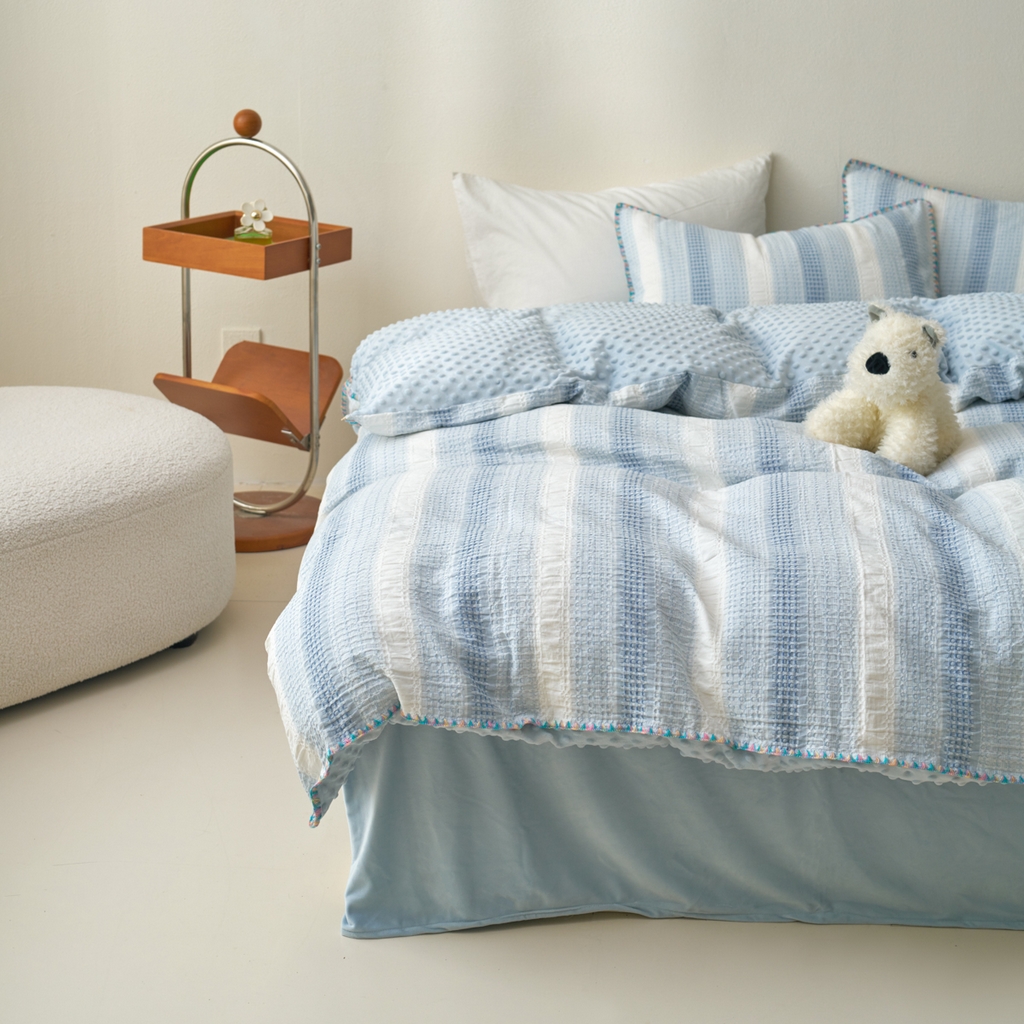 91家纺网 家纺一手货源 找家纺 洋铭区（原狠狠爱） 2025秋冬全棉华夫格+豆豆绒四件套系列 元气蓝