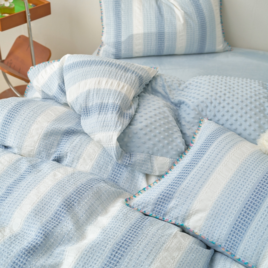 91家纺网 家纺一手货源 找家纺 洋铭区（原狠狠爱） 2025秋冬全棉华夫格+豆豆绒四件套系列 元气蓝