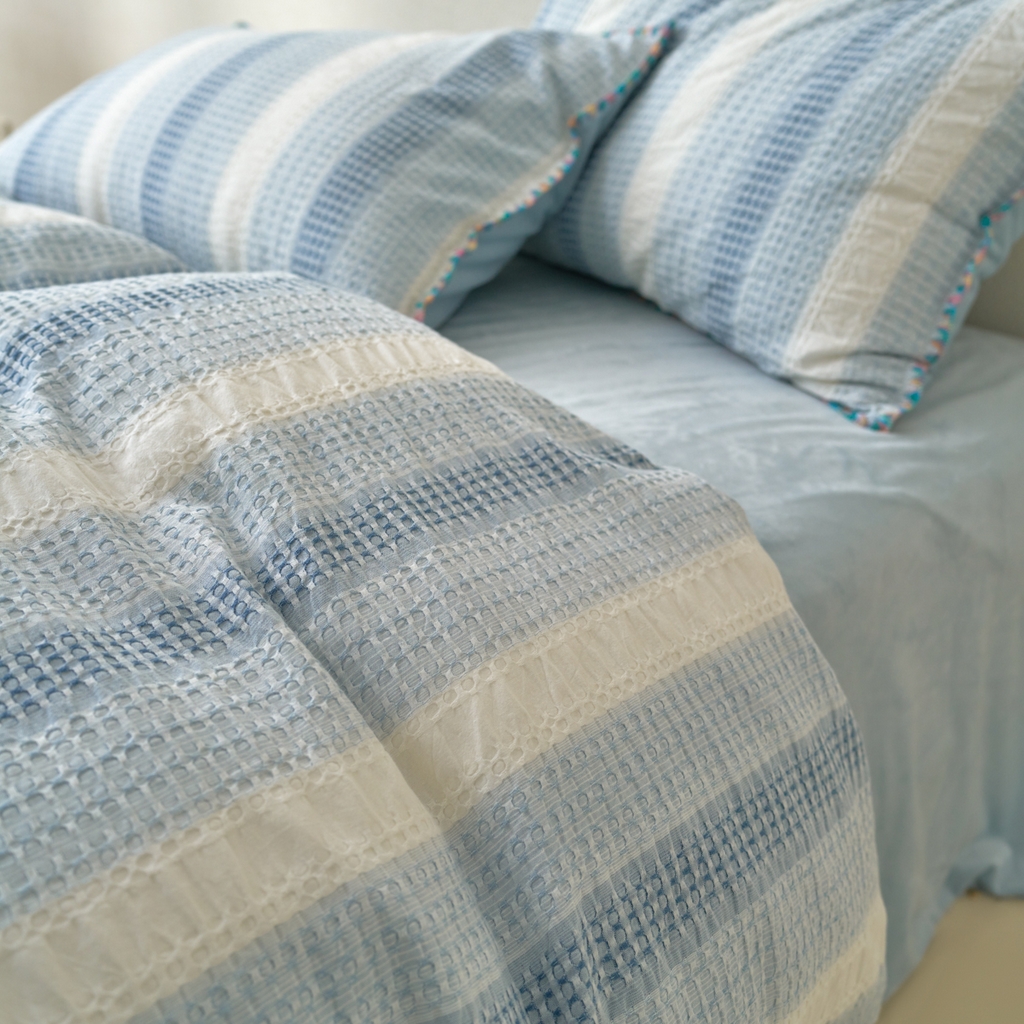 91家纺网 家纺一手货源 找家纺 洋铭区（原狠狠爱） 2025秋冬全棉华夫格+豆豆绒四件套系列 元气蓝