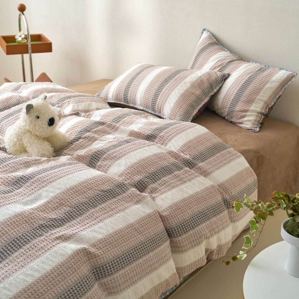 91家纺网 家纺一手货源 找家纺 洋铭区（原狠狠爱） 2025秋冬全棉华夫格+豆豆绒四件套系列 松露咖