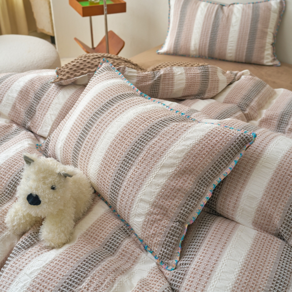 91家纺网 家纺一手货源 找家纺 洋铭区（原狠狠爱） 2025秋冬全棉华夫格+豆豆绒四件套系列 松露咖