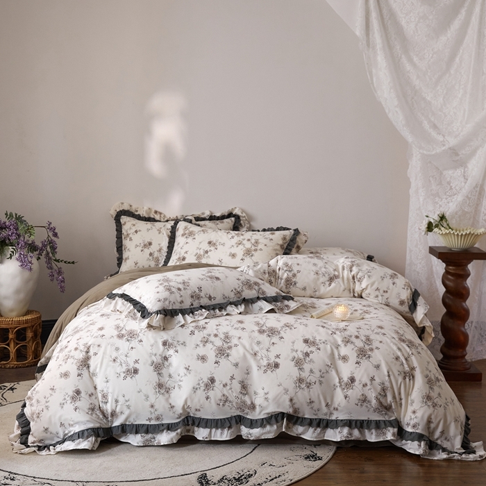 91家纺网 家纺一手货源 找家纺 金奇达家纺 2025新款A类保暖羽零™空气拉绒加厚法式荷叶边四件套热肤膜【森屿集】