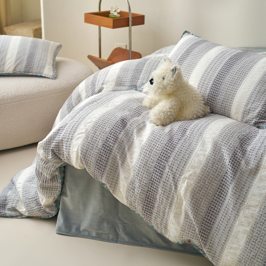 91家纺网 家纺一手货源 找家纺 洋铭区（原狠狠爱） 2025秋冬全棉华夫格+豆豆绒四件套系列 气质灰