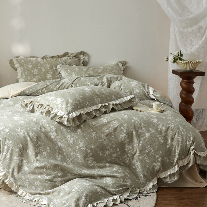 91家纺网 家纺一手货源 找家纺 金奇达家纺 2025新款A类保暖羽零™空气拉绒加厚法式荷叶边四件套热肤膜【森屿集】