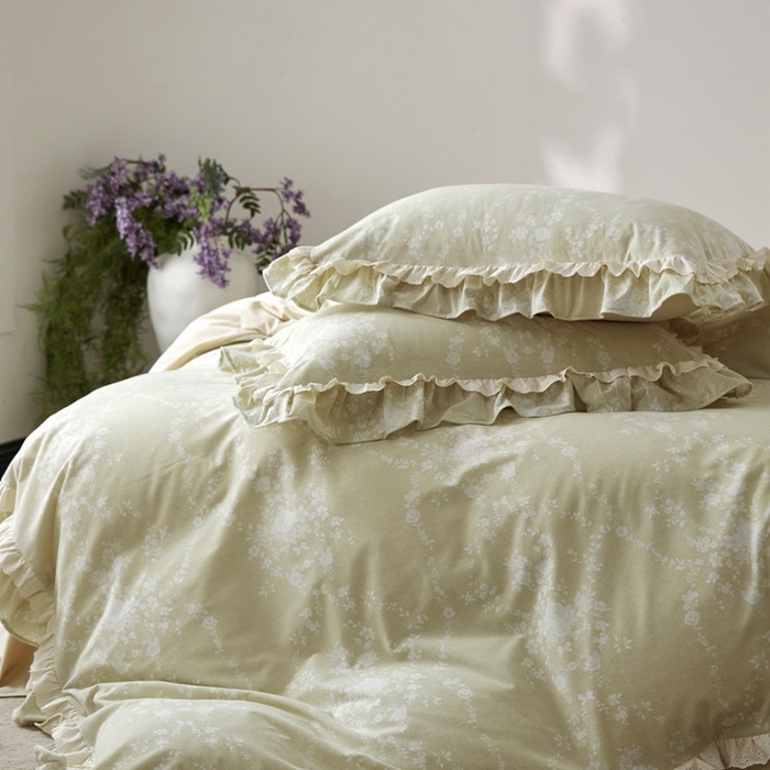 91家纺网 家纺一手货源 找家纺 金奇达家纺 2025新款A类保暖羽零™空气拉绒加厚法式荷叶边四件套热肤膜【森屿集】（会员减50元） 热肤膜【森屿集】系列，标准号全网控价（折后券后）不低于228元  绿屿浮光