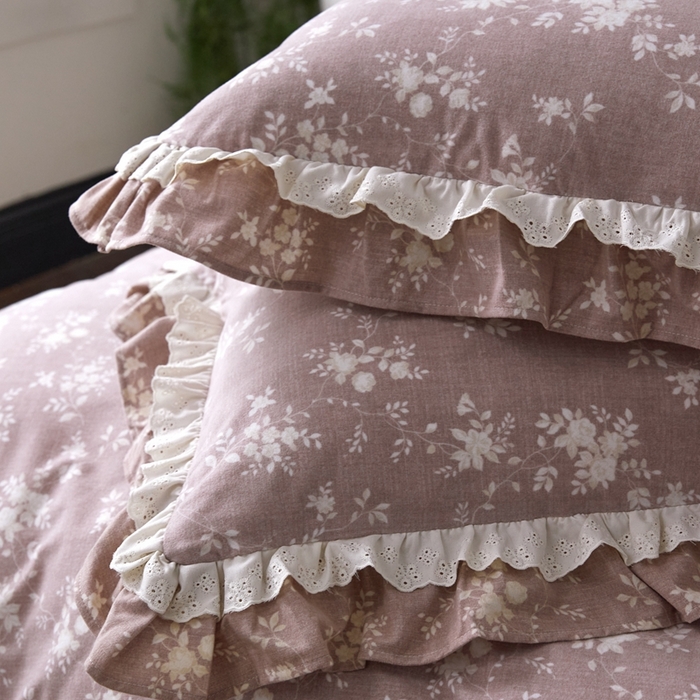 91家纺网 家纺一手货源 找家纺 金奇达家纺 2025新款A类保暖羽零™空气拉绒加厚法式荷叶边四件套热肤膜【森屿集】（会员减50元） 热肤膜【森屿集】系列，标准号全网控价（折后券后）不低于228元  樱粉晨曦