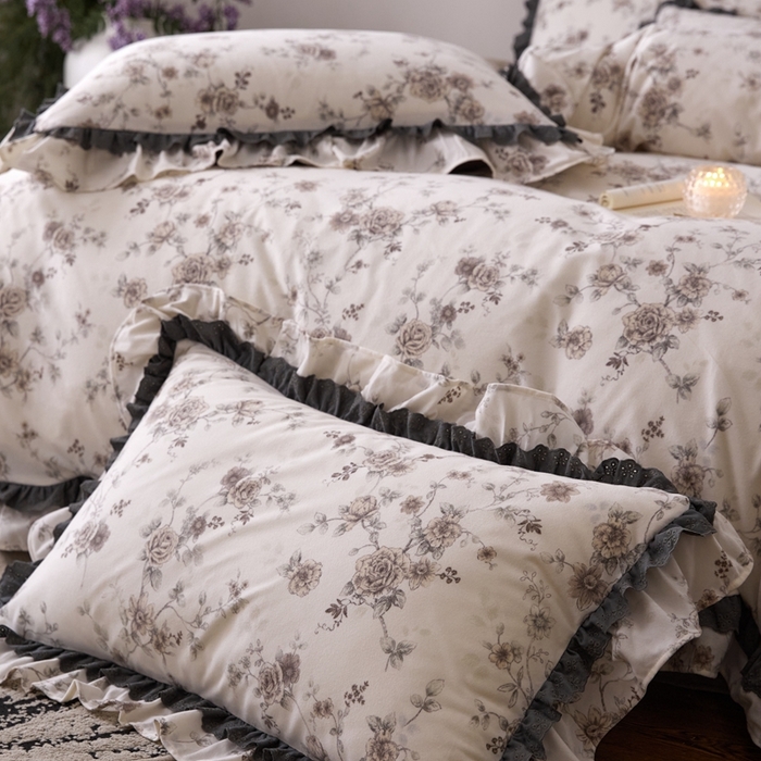 91家纺网 家纺一手货源 找家纺 金奇达家纺 2025新款A类保暖羽零™空气拉绒加厚法式荷叶边四件套热肤膜【森屿集】（会员减50元） 热肤膜【森屿集】系列，标准号全网控价（折后券后）不低于228元  朗月弥冬