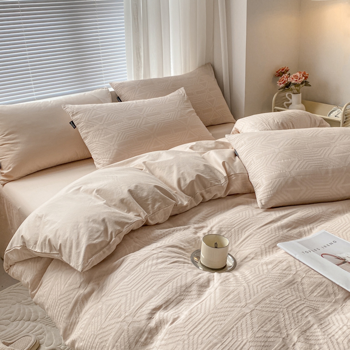 91家纺网 家纺一手货源 找家纺 宜代光年 2025新款三层纱60s水洗棉提花系列四件套 艾迪-咖