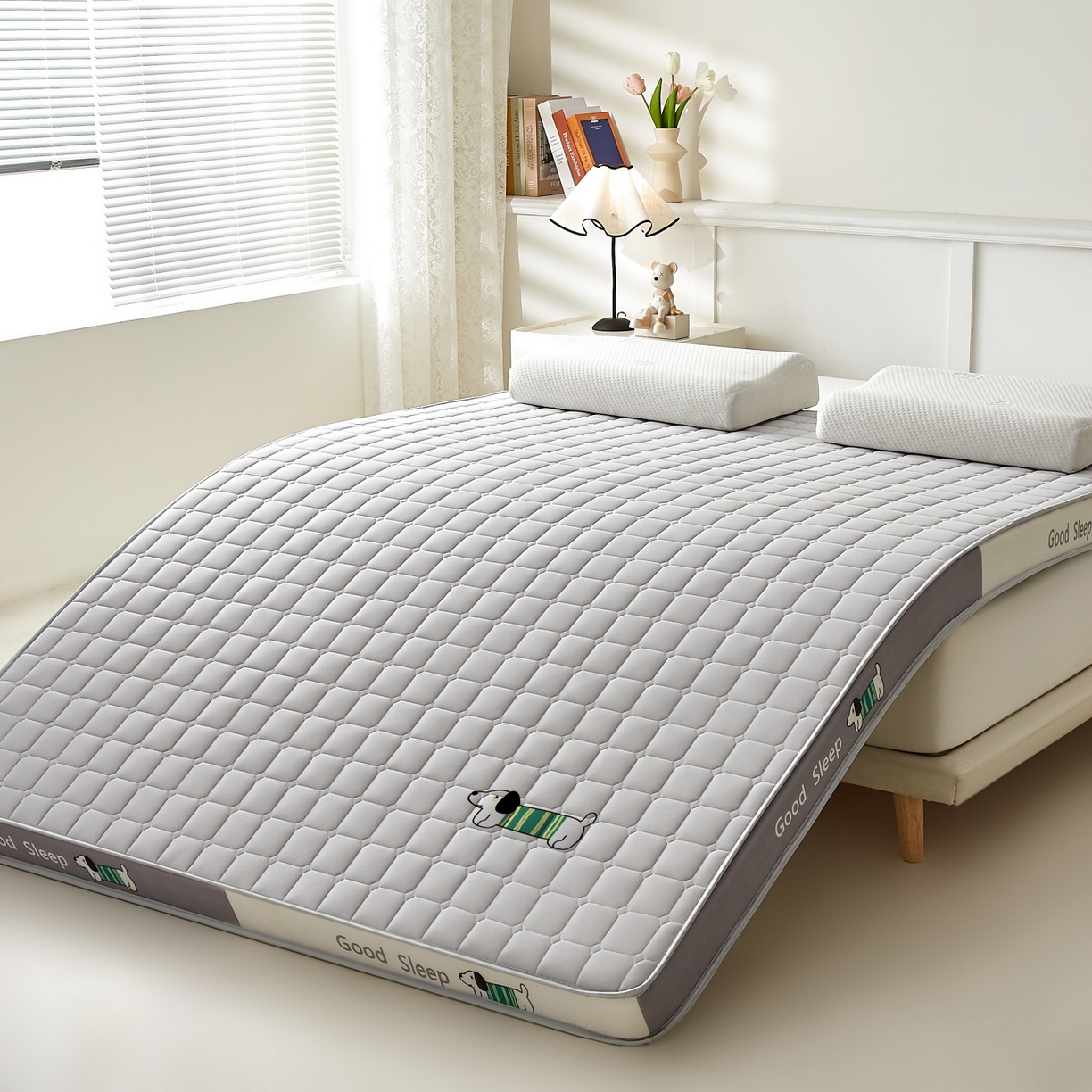 91家纺网 家纺一手货源 找家纺 元昊床垫 2025新款立体针织乳胶记忆海绵床垫 旺旺狗-布丁灰