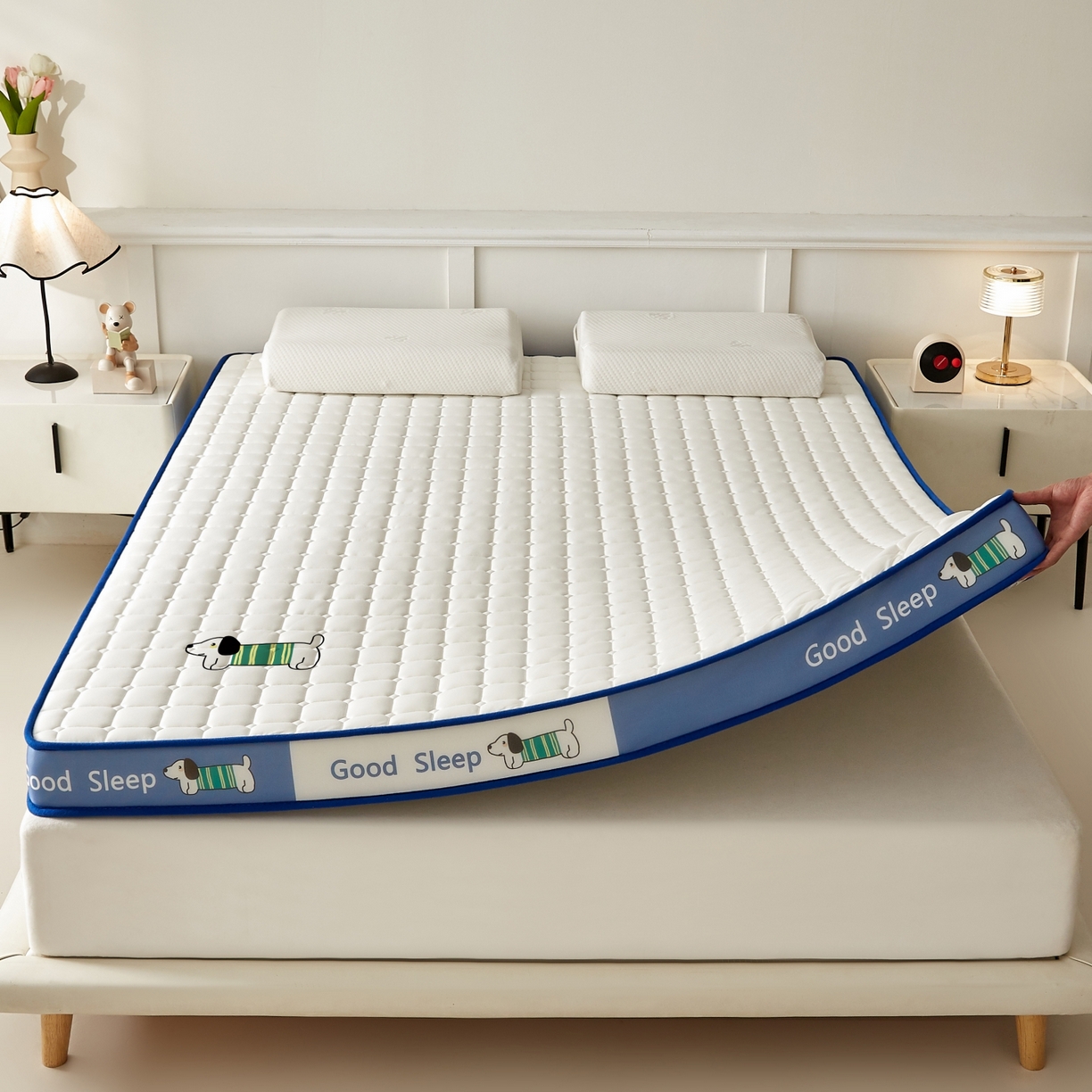 91家纺网 家纺一手货源 找家纺 元昊床垫 2025新款立体针织乳胶记忆海绵床垫 旺旺狗-蓝月白