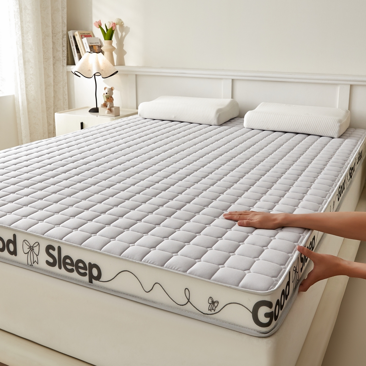 91家纺网 家纺一手货源 找家纺 元昊床垫 2025新款立体针织乳胶记忆海绵床垫 蝴蝶结-落尘灰