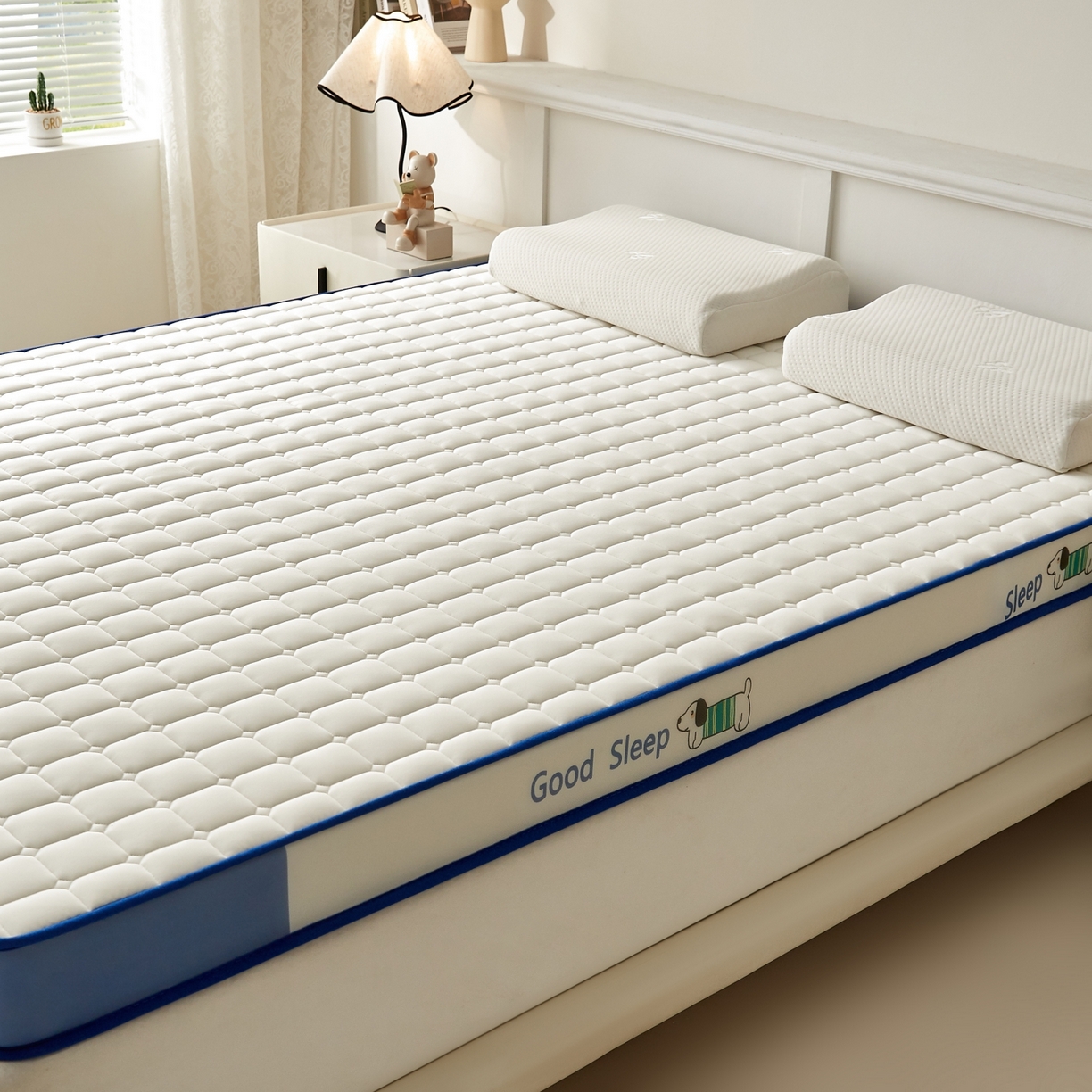 91家纺网 家纺一手货源 找家纺 元昊床垫 2025新款立体针织乳胶记忆海绵床垫 旺旺狗-蓝月白