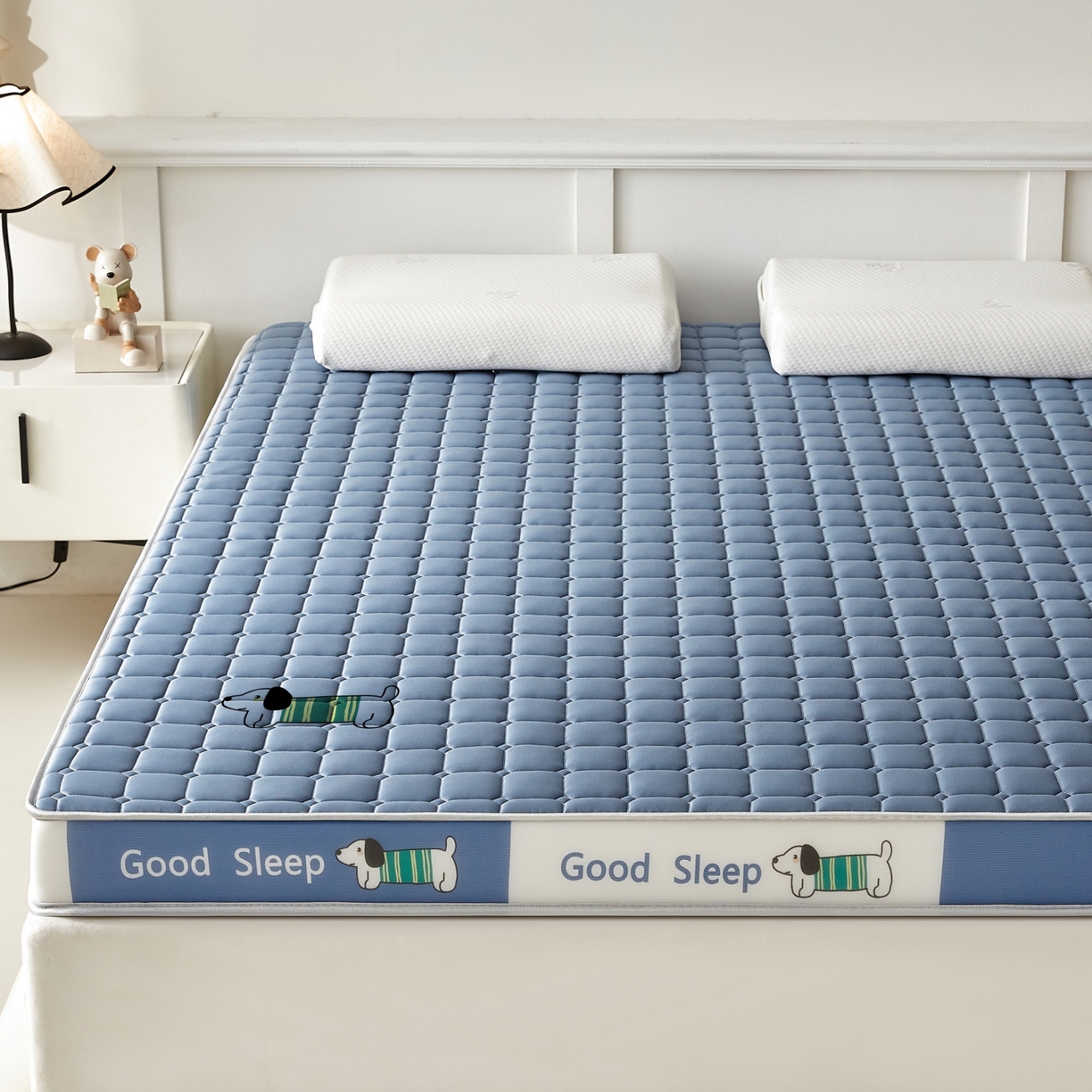 91家纺网 家纺一手货源 找家纺 元昊床垫 2025新款立体针织乳胶记忆海绵床垫 汪汪狗-布丁蓝