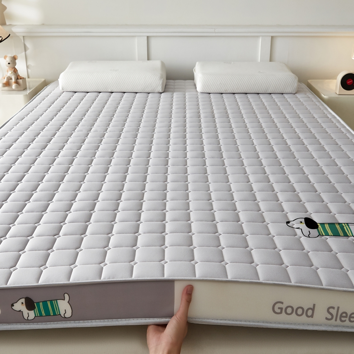 91家纺网 家纺一手货源 找家纺 元昊床垫 2025新款立体针织乳胶记忆海绵床垫 旺旺狗-布丁灰