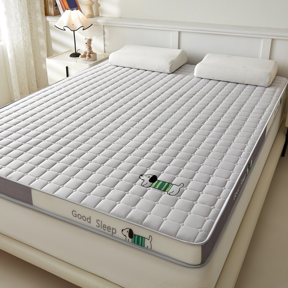 91家纺网 家纺一手货源 找家纺 元昊床垫 2025新款立体针织乳胶记忆海绵床垫 旺旺狗-布丁灰