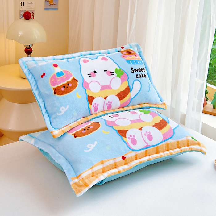91家纺网 家纺一手货源 找家纺 吉咪兔家纺 25年新款大版定位图案儿童卡通牛奶绒枕套加厚秋冬季宝宝枕头套幼儿园枕芯套蛋糕猫咪