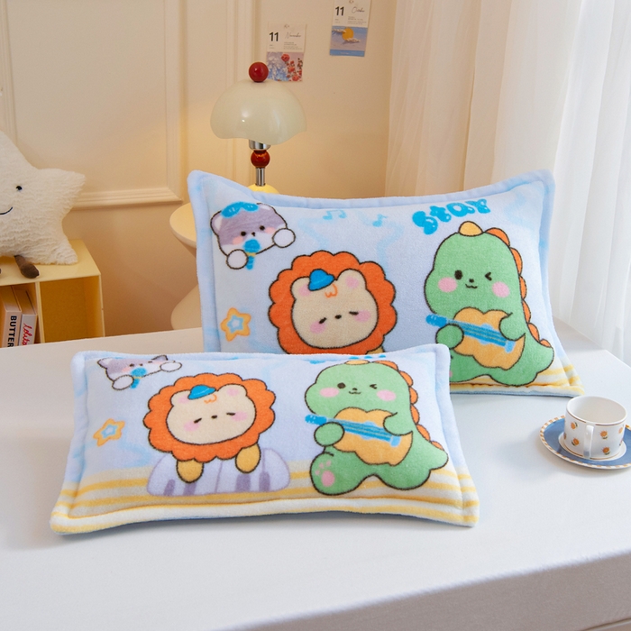 吉咪兔家纺 25年新款大版定位图案儿童卡通牛奶绒枕套加厚秋冬季宝宝枕头套幼儿园枕芯套吉他恐龙
