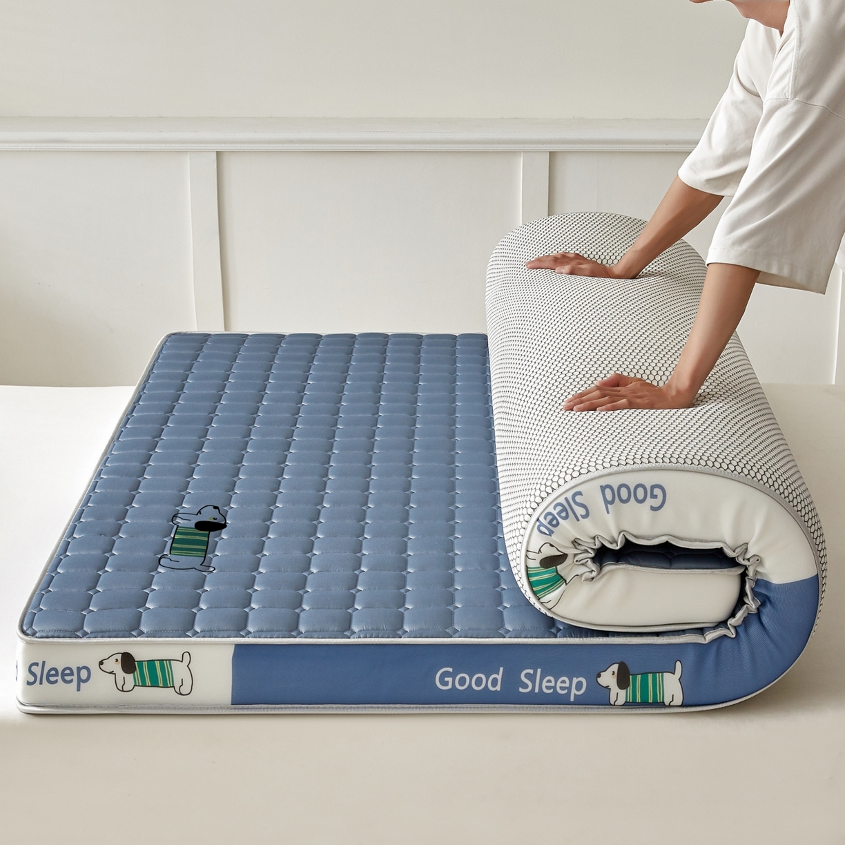 91家纺网 家纺一手货源 找家纺 元昊床垫 2025新款立体针织乳胶记忆海绵床垫 汪汪狗-布丁蓝