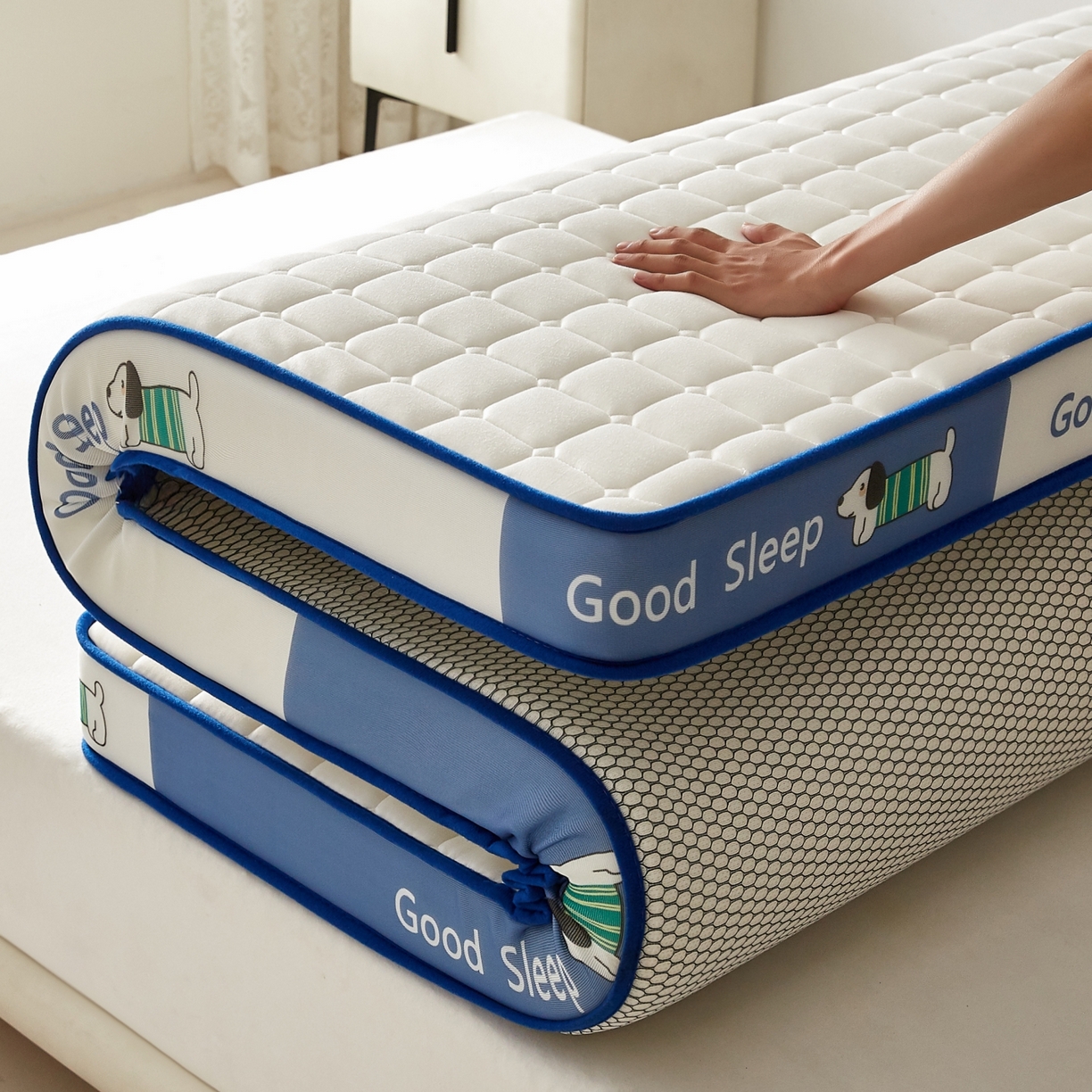 91家纺网 家纺一手货源 找家纺 元昊床垫 2025新款立体针织乳胶记忆海绵床垫 旺旺狗-蓝月白