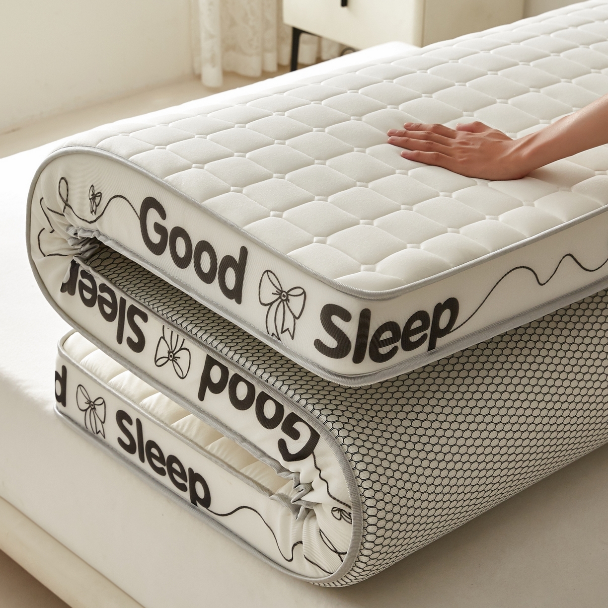 91家纺网 家纺一手货源 找家纺 元昊床垫 2025新款立体针织乳胶记忆海绵床垫 蝴蝶结-向往白