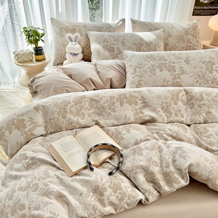 91家纺网 家纺一手货源 找家纺 宜代光年 2025新款三层纱60s水洗棉提花系列四件套 繁花-咖