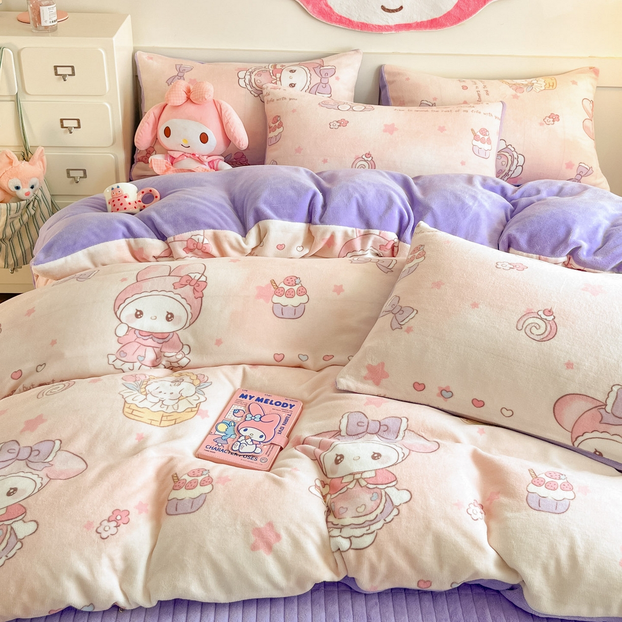 91家纺网 家纺一手货源 找家纺 （总）摩妮卡 2025新款牛奶绒印花夹棉床盖印花四件套