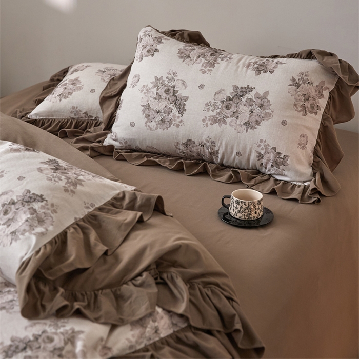 91家纺网 家纺一手货源 找家纺 金奇达家纺 2025新款保暖羽零™空气拉绒加厚双感棉绒四件套全棉双层纱【法式复古】（会员减30元）双感棉绒【法式复古】系列，标准号全网控价（折后券后）不低于228元 巴黎旧画