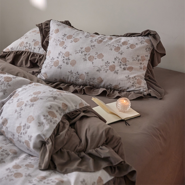 91家纺网 家纺一手货源 找家纺 金奇达家纺 2025新款保暖羽零™空气拉绒加厚双感棉绒四件套全棉双层纱【法式复古】（会员减30元）双感棉绒【法式复古】系列，标准号全网控价（折后券后）不低于228元 素锦玫瑰