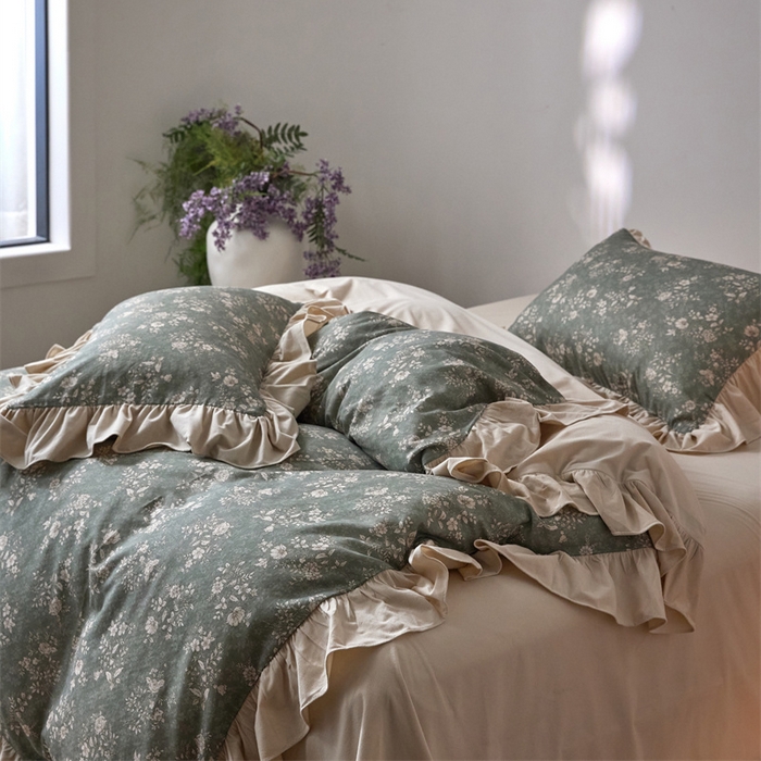 91家纺网 家纺一手货源 找家纺 金奇达家纺 2025新款保暖羽零™空气拉绒加厚双感棉绒四件套全棉双层纱【法式复古】（会员减30元）双感棉绒【法式复古】系列，标准号全网控价（折后券后）不低于228元 复古香颂-绿