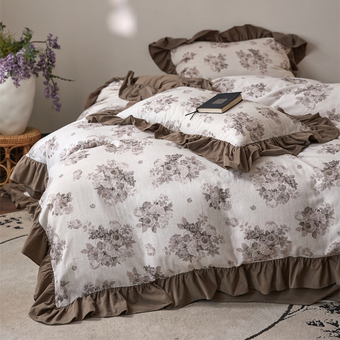 91家纺网 家纺一手货源 找家纺 金奇达家纺 2025新款保暖羽零™空气拉绒加厚双感棉绒四件套全棉双层纱【法式复古】（会员减30元）双感棉绒【法式复古】系列，标准号全网控价（折后券后）不低于228元 巴黎旧画