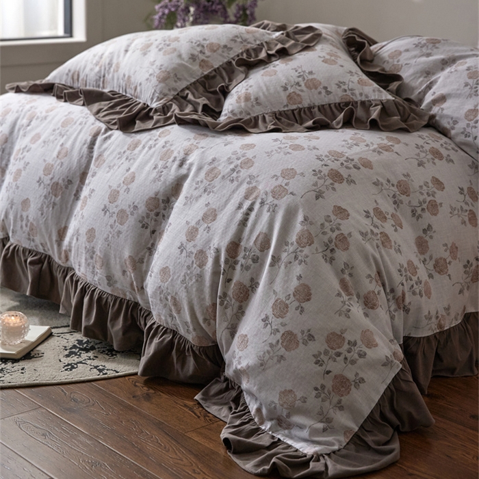 91家纺网 家纺一手货源 找家纺 金奇达家纺 2025新款保暖羽零™空气拉绒加厚双感棉绒四件套全棉双层纱【法式复古】（会员减30元）双感棉绒【法式复古】系列，标准号全网控价（折后券后）不低于228元 素锦玫瑰