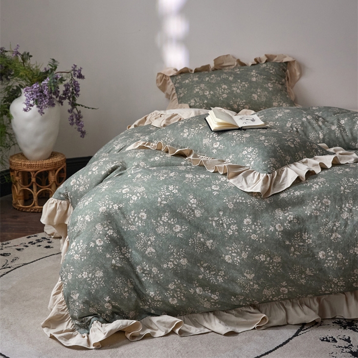 91家纺网 家纺一手货源 找家纺 金奇达家纺 2025新款保暖羽零™空气拉绒加厚双感棉绒四件套全棉双层纱【法式复古】（会员减30元）双感棉绒【法式复古】系列，标准号全网控价（折后券后）不低于228元 复古香颂-绿