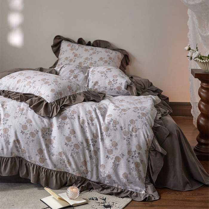 91家纺网 家纺一手货源 找家纺 金奇达家纺 2025新款保暖羽零™空气拉绒加厚双感棉绒四件套全棉双层纱【法式复古】（会员减30元）双感棉绒【法式复古】系列，标准号全网控价（折后券后）不低于228元 素锦玫瑰