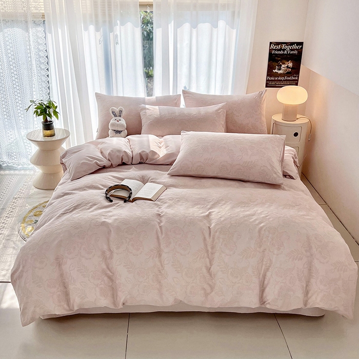 91家纺网 家纺一手货源 找家纺 宜代光年 2025新款三层纱60s水洗棉提花系列四件套 海棠