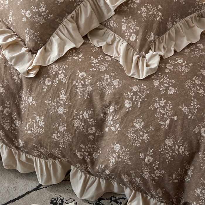 91家纺网 家纺一手货源 找家纺 金奇达家纺 2025新款保暖羽零™空气拉绒加厚双感棉绒四件套全棉双层纱【法式复古】（会员减30元）双感棉绒【法式复古】系列，标准号全网控价（折后券后）不低于228元 复古香颂-咖