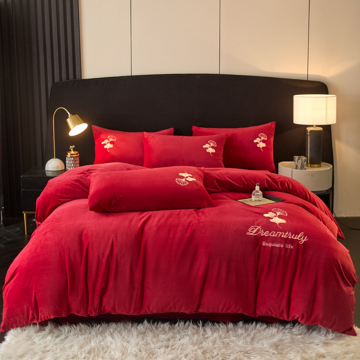 91家纺网 家纺一手货源 找家纺 如一 2025新款水晶绒刺绣四件套 银杏-中国红