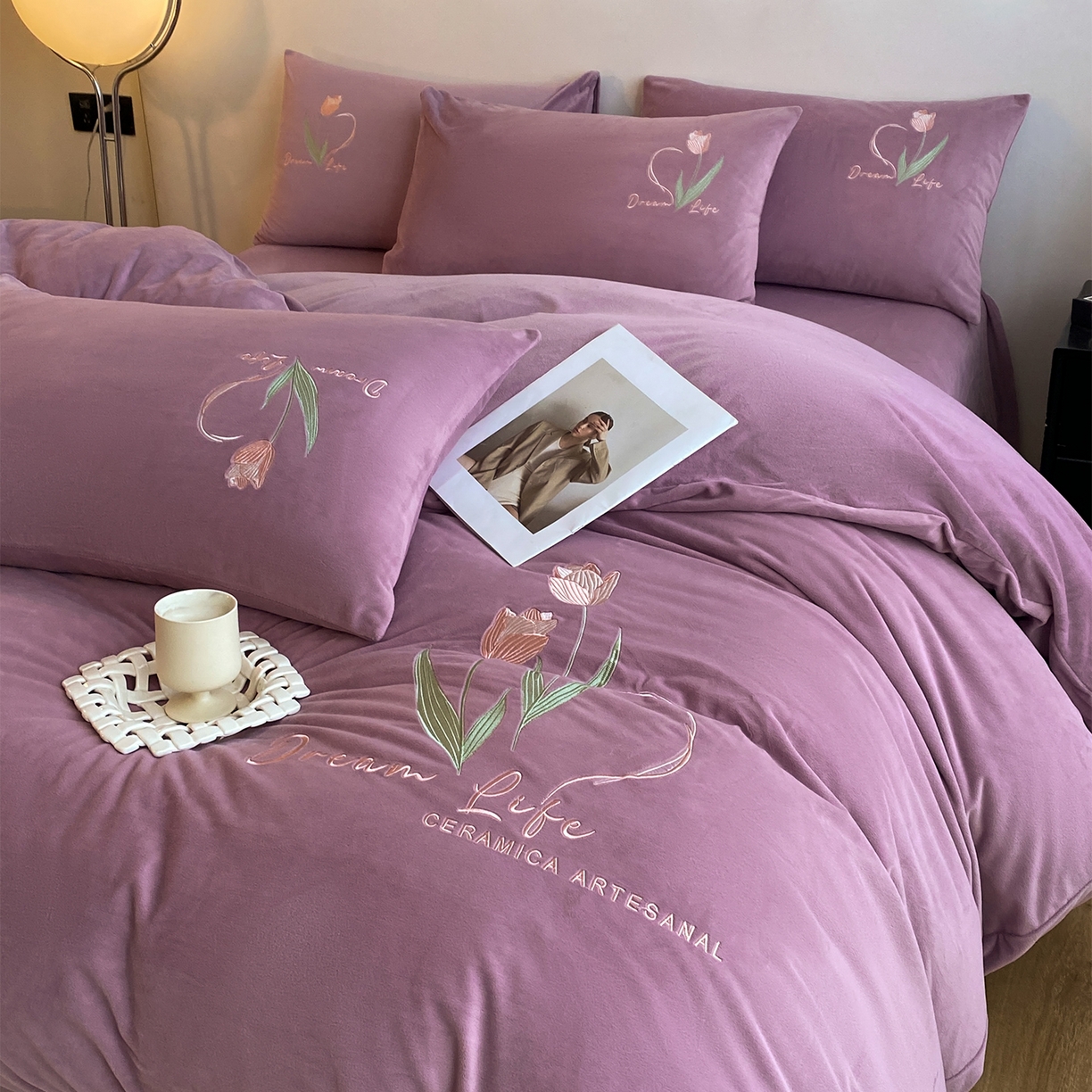 91家纺网 家纺一手货源 找家纺 如一 2025新款水晶绒刺绣四件套 郁金香-安娜紫