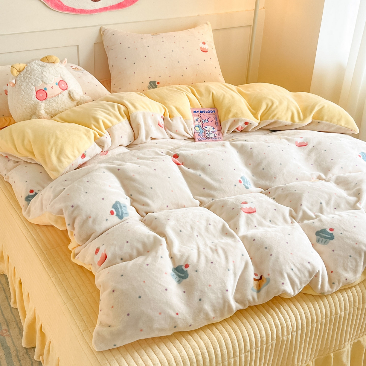 摩妮卡 2025新款牛奶绒印花夹棉床盖印花四件套 蛋糕派