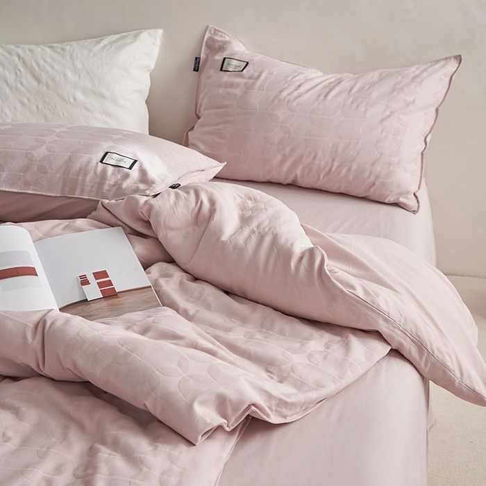 91家纺网 家纺一手货源 找家纺 宜代光年 2025新款三层纱60s水洗棉提花系列四件套 洛辰