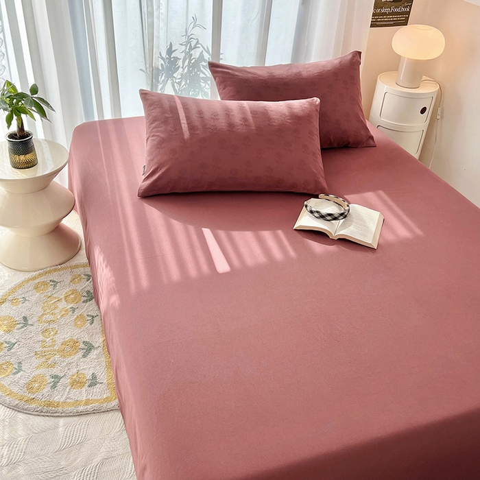 91家纺网 家纺一手货源 找家纺 宜代光年 2025新款三层纱60s水洗棉提花系列四件套 玫瑰佳人-红